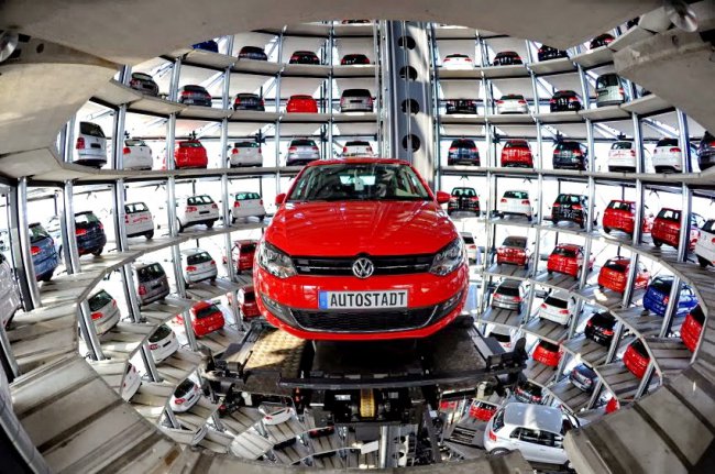 Как работают автоматические паркинги в Вольфсбурге