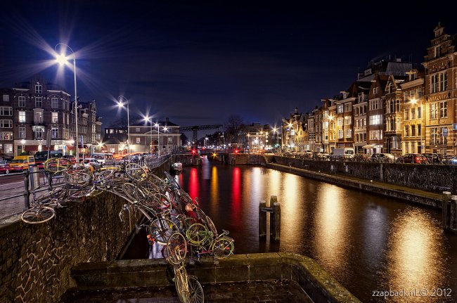 Амстердам в цифрах и фотографиях