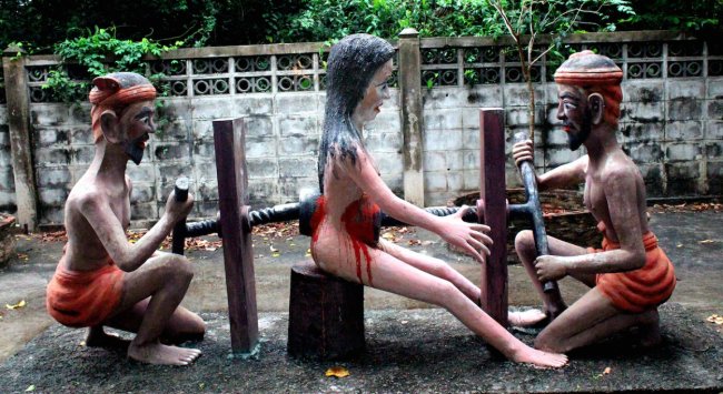 10 внушающих ужас статуй, на которые стоит взглянуть