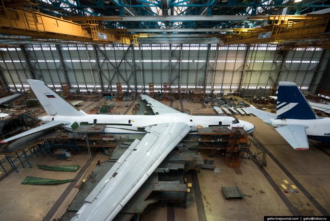 Производство самолётов Ил-76 и Ту-204 на заводе «Авиастар-СП»