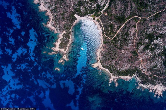 Потрясающие виды Корсики и Сардинии с дрона