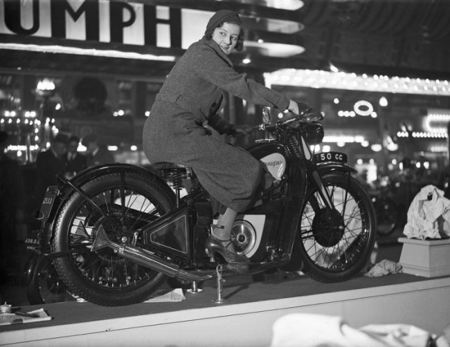 Мотоциклистки прошлого века