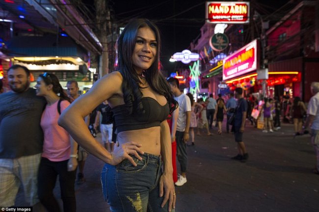 Любовь по расчету: ночь в таиландском квартале красных фонарей