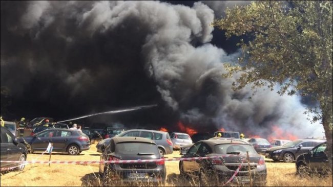 На музыкальном фестивале сгорели 422 автомобиля