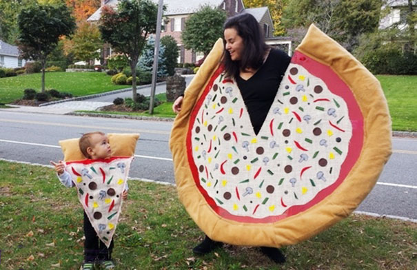 Семейный подряд: как родители и дети готовят совместные костюмы для Хеллоуина