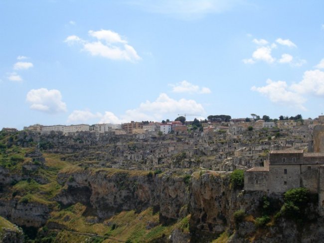 Древний город Матера – один из первых населенных пунктов в Италии