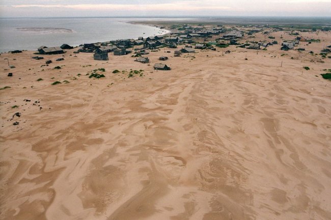 Русское село, заживо погребенное под песчаными дюнами