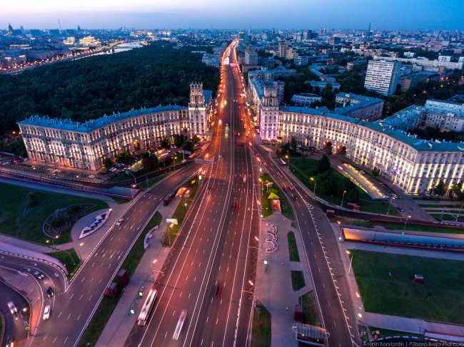 Фотограф полгода снимал Москву с коптера