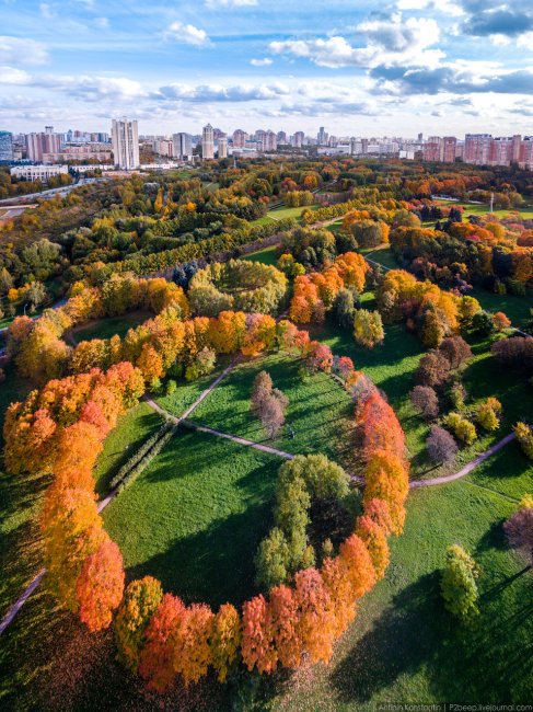 Фотограф полгода снимал Москву с коптера