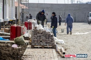 Строительство домов для переселенцев с зоны автоподходов Керченского моста.