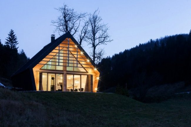 Деревянный домик в Словении