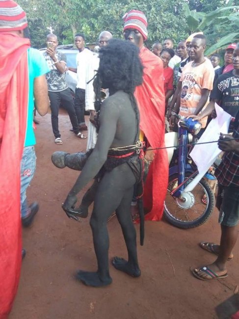 Мозамбикские колдуны поймали демона