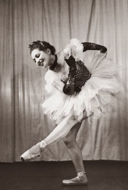 Франциска Манн – балерина, станцевавшая стриптиз у дверей газовой камеры