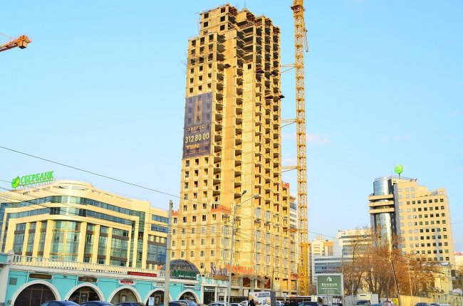 Ход строительства нового высотного апарт-отеля в Екатеринбурге