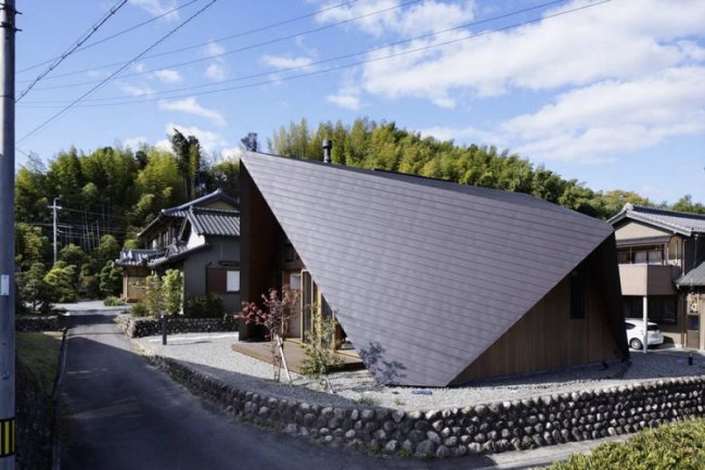 Небольшой загородный дом в японской деревне