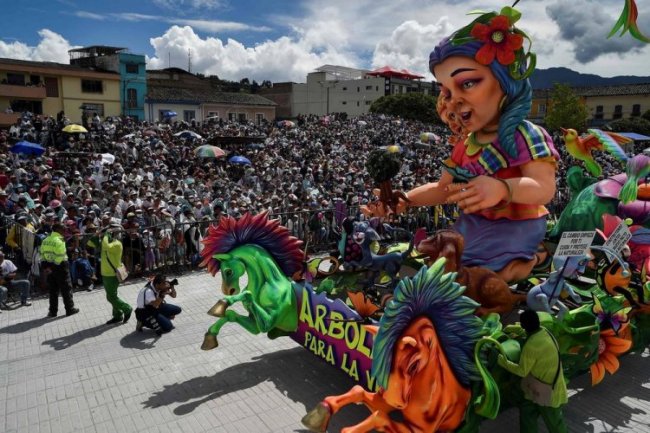 Карнавал Черных и Белых в Колумбии