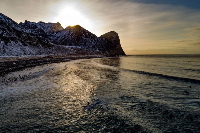 Арктический серфинг в Норвегии