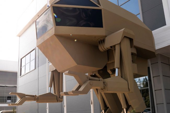Новинки «Калашникова»: автомат гибридный багги и шагающий робот