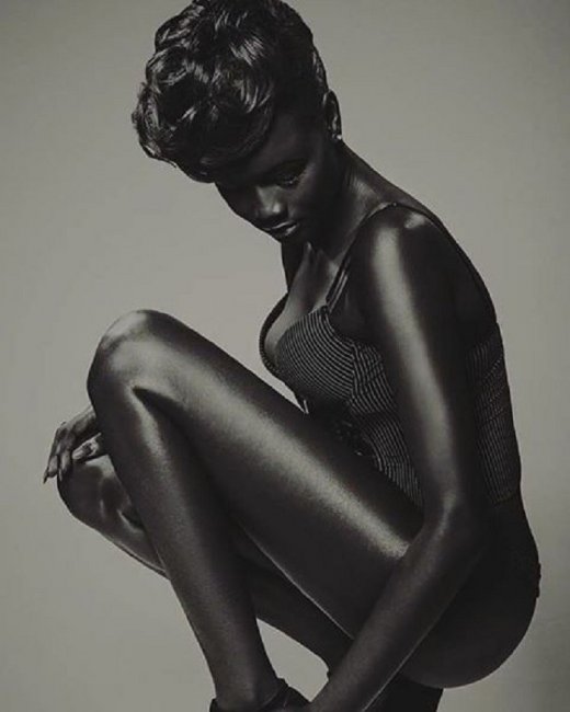 Худия Диоп – модель с самой темной кожей