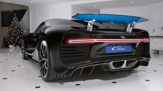 Гиперкар Bugatti Chiron оценили в 220 миллионов рублей