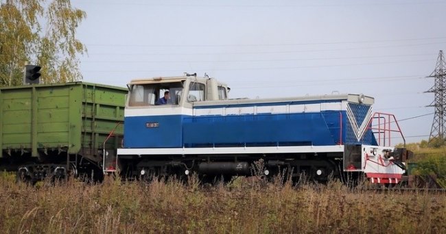 Новое поколение тепловозов ТГМ40-01 Камбаровского машиностроительного завода