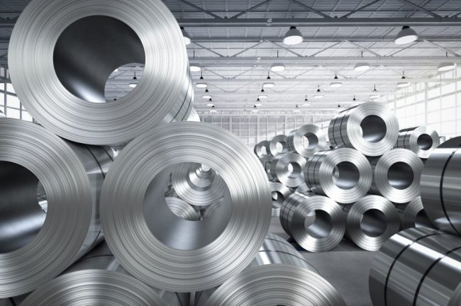 США перенесли введение санкций на алюминий и сталь