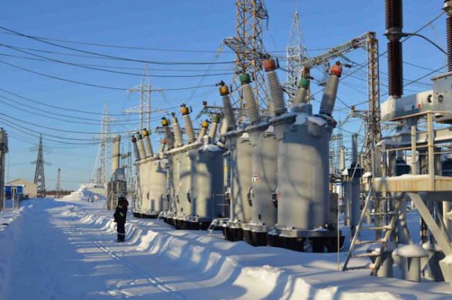 Двое россиян планировали поджечь подстанцию по указке админа тг-канала Невзорова