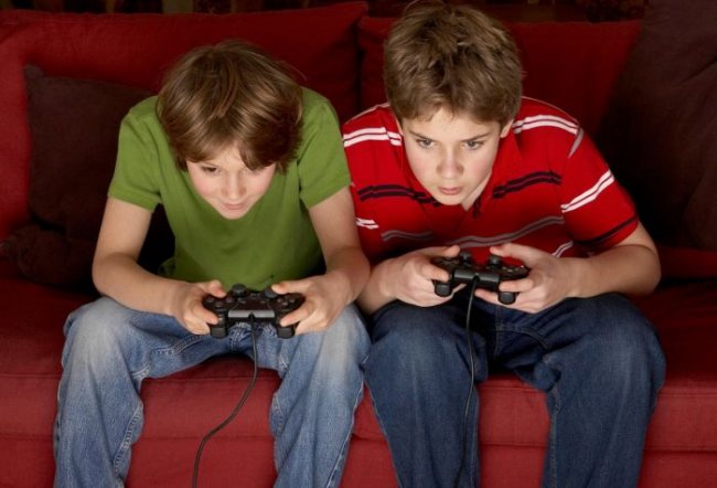 Двое сыновей расстреляли своего отца, разозлившегося из-за их увлечения компьютерными играми